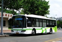 通州公交车爆料新闻最新,通州公交车突发意外！最新爆料揭示惊心动魄一幕